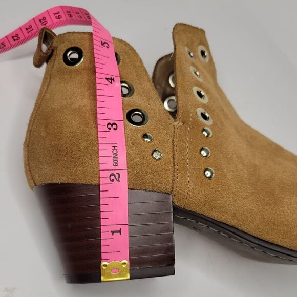 SAM EDELMAN RUBIN GROMMET ANKLE BOOTIES. - Picture 5 of 13